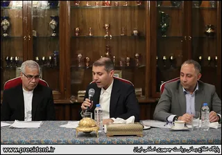 تصاویر نشست بازرگانان ایرانی مقیم عشق آباد با دکتر رئیسی