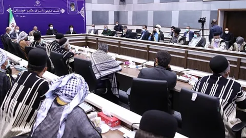 تصاویر نشست صمیمی رییس جمهور با سران عشایر خوزستان