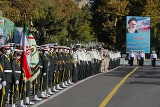 اقتدار با خشونت و نرمی و مهربانی با ضعف نشان دادن متفاوت است/ پلیس مردمی و مقتدر که با روش‌های قانونمند با قانون شکنان مقابله می‌کند مورد حمایت دستگاه قضایی است/ باید مقتدرانه مقابل سارقان سابقه دار، قاچاقچیان و اشرار ایستاد