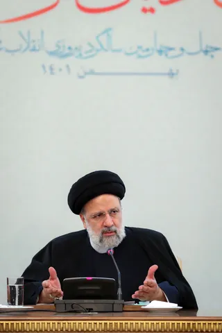 تصاویر نشست با پیروان ادیان توحیدی