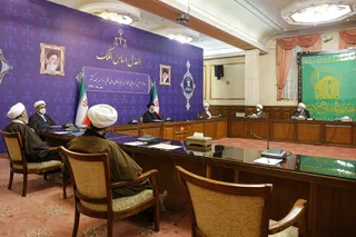 محوریت ائمه جمعه و مساجد برای جمع آوری کمک‌های مومنانه در دوران شیوع کرونا گواهی بر پناهگاه بودن مساجد است