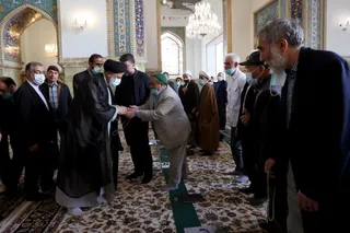 تصاویر حضور رئیس جمهور در نماز جمعه مشهد
