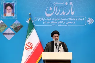 تصاویر دیدار رئیس جمهور با نخبگان ، علماء ، خانواده شهدا ، ایثارگران و جمعی از اقشار مختلف مردم