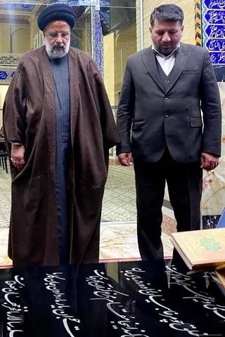 تصاویر حضور بر سر مزار شهید آیت‌الله صدوقی