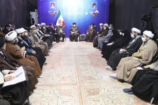 تصاویر نشست با فعالین فرهنگی و اجتماعی