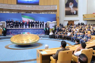 تصاویر مراسم تجلیل از مدال آوران و قهرمانان ورزشی