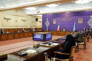 «ترور» و «تحریم» دو لبه یک قیچی هستند که دشمنان برای توقف ملت ایران در دست گرفته‌اند/ «طراحان و حامیان» ترور همان‌هایی هستند که اول «تحریم» می‌کنند و سپس با کراوات پای میز «مذاکره» آمده و همزمان در خیابان با اسلحه آدم می‌کشند