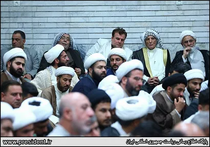 تصاویر نشست با جمعی از علما و سران طوایف خوزستان