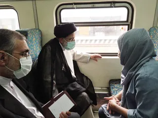 تصاویر سفر به استان البرز با قطار شهری