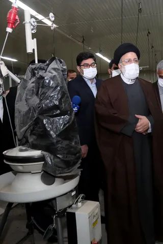 تصاویر بازدید از کارخانه تعطیل شده خوش ریس یزد