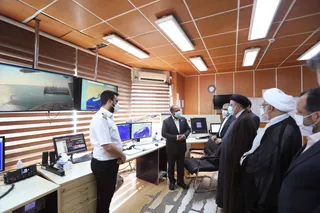تصاویر بازدید از مجتمع بندری شهید رجایی