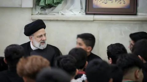 افطار در کنار کودکان و نوجوانان تحت پوشش نهادهای حمایتی