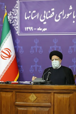 نابسامانی در صدور کارت‌های بازرگانی زمینه ساز سوء استفاده از ارزهای تخصیصی برای واردات است/ هنوز کسانی در زندان هستند که با استفاده از ظرفیت قوانین موجود امکان آزادی دارند/ در برخورد با روابط ناسالم اداری به نصیحت و توصیه اکتفا نمی‌کنیم