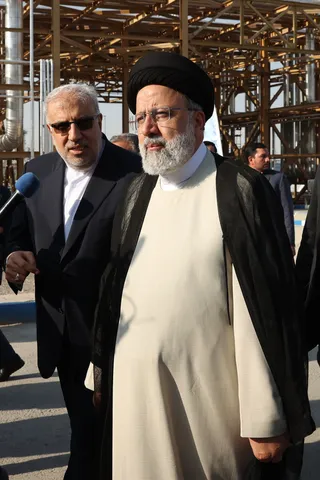 تصاویر بهره‌برداری از واحد تصفیه گازوئیل شرکت پالایش نفت اصفهان