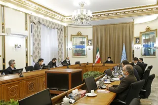 نباید دسترسی به وکیل آنچنان سخت باشد که تا به فردی پیشنهاد وکیل شد، بگوید توان هزینه کردن برای گرفتن وکیل را ندارم