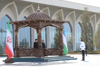 تصاویر مراسم استقبال رسمی از آیت الله رئیسی توسط رئیس جمهور ازبکستان