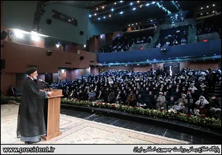 تصاویر دیدار نمایندگان اقشار مردم ، ایتارگران ، نخبگان و علماء استان سیستان و بلوچستان