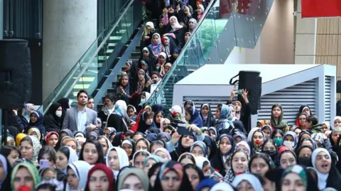 تصاویر جشن میلاد حضرت معصومه (س) و روز دختر