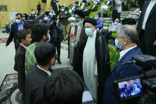 تصاویر دیدار رئیس جمهور با نخبگان ، علماء ، خانواده شهدا ، ایثارگران و جمعی از اقشار مختلف مردم