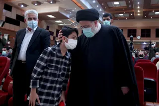 تصاویر دیدار رئیس جمهور با نخبگان ، علماء ، خانواده شهدا ، ایثارگران و جمعی از اقشار مختلف مردم