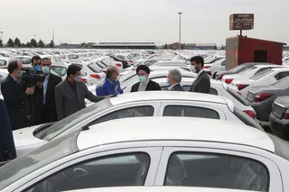 تصاویر بازدید از انبار و خط تولید ایران خودرو