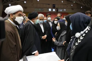 تصاویر بازدید از مرکز رسیدگی به نامه های مردمی در رشت