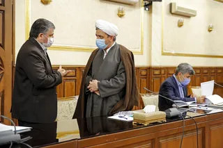 تریبون‌های عمومی باید محل امیدآفرینی و نشان از انسجام و آهنگ واحد در کشور باشد/ محل «طرح» و «حل» مسائل اختلافی، جلسات خصوصی است نه‌تریبون‌های عمومی