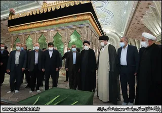 تصاویرمراسم تجدید میثاق اعضای هیات دولت با آرمانهای امام خمینی (ره)