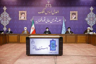 تریبون‌های عمومی باید محل امیدآفرینی و نشان از انسجام و آهنگ واحد در کشور باشد/ محل «طرح» و «حل» مسائل اختلافی، جلسات خصوصی است نه‌تریبون‌های عمومی