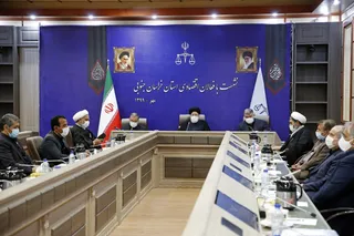 باید در جنگ اقتصادی آرایش جنگی بگیریم و کارآفرینان ما مانند یک افسر وارد میدان تولید شوند/ نباید سرمایه‌های کشور را با خام فروشی حراج کنیم