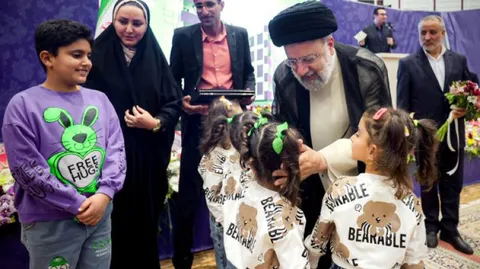 جشن واگذاری زمین و مسکن طرح جوانی جمعیت
