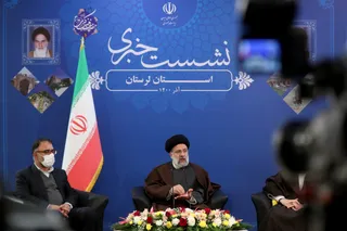 تصاویر رئیس جمهور در نشست خبری استان لرستان