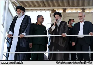 تصاویر حضور سرزده در جمع کارگران کارخانه هفت تپه