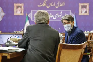 تریبون‌های عمومی باید محل امیدآفرینی و نشان از انسجام و آهنگ واحد در کشور باشد/ محل «طرح» و «حل» مسائل اختلافی، جلسات خصوصی است نه‌تریبون‌های عمومی