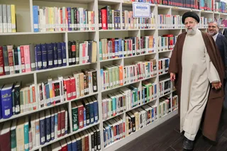 تصاویر دیدار با جمعی از دختران شرکت کننده در برنامه «بینهایت شو»