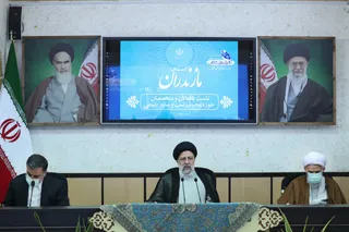 تصاویر نشست با فعالان و متخصصان محیط زیست و منابع طبیعی