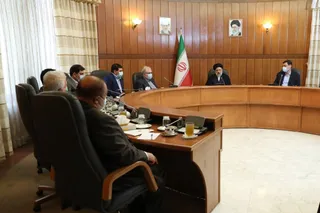 تصاویر نشست با مسئولان و کارشناسان حوزه واکسن و واکسیناسیون کرونا