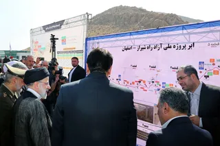 تصاویر بهره‌برداری از پروژه آزادراه شیراز-اصفهان