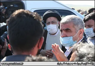 تصاویرحضور آیت‌الله رئیسی در جمع صمیمی مردم روستای فتحعلی پارس‌آباد