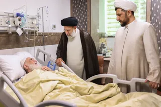 تصاویر عیادت از آیت الله العظمی نوری همدانی