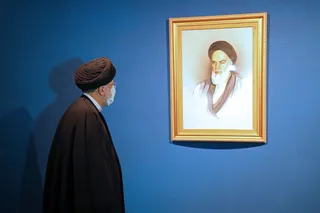 تصاویر بازدید رئیس جمهور از نمایشگاه « آینه در آینه »