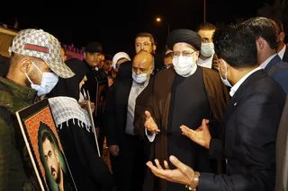 دست انتقام الهی گردن ظالم را می‌گیرد و حق مظلوم را از او خواهد ستاند