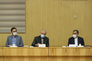 تصاویر نشست رئیس جمهور با اساتید و فناوران دانشگاه صنعتی شریف