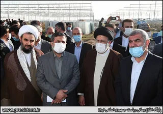 تصاویر بازدید رئیس جمهور از پروژه باند دوم جاده پارس آباد - اردبیل و مجموعه گلخانه