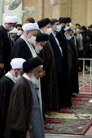 تصاویر حضور در نماز جمعه شهر قم