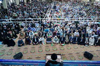 تصاویر سخنرانی در جمع اقشار مختلف مردم خمین