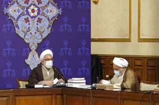 تریبون‌های عمومی باید محل امیدآفرینی و نشان از انسجام و آهنگ واحد در کشور باشد/ محل «طرح» و «حل» مسائل اختلافی، جلسات خصوصی است نه‌تریبون‌های عمومی