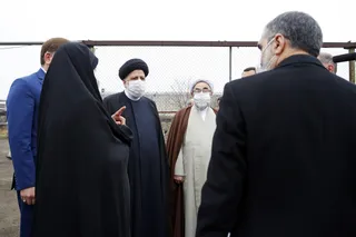 دستور آیت الله رئیسی برای تحت تعقیب قرار گرفتن فردی که کارخانه صنایع پوشش ایران را تخریب کرد