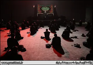 تصاویر سخنرانی رئیس جمهور در مراسم شب عاشورای اجتماع بزرگ «عشیره عاشورا»