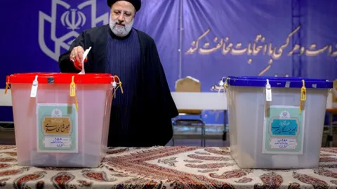 مشارکت در انتخابات مجالس شورای اسلامی و خبرگان رهبری